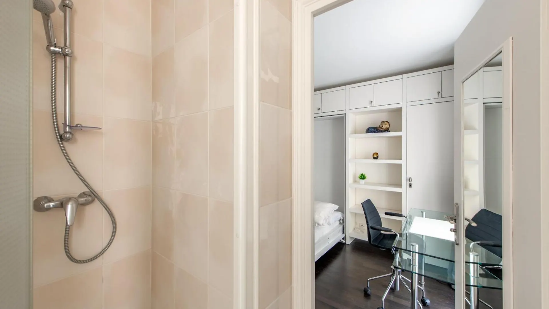 Charming 4 Guests At Galeries Lafayette And Printemps 9th Ard With Air Conditioning Apartman
