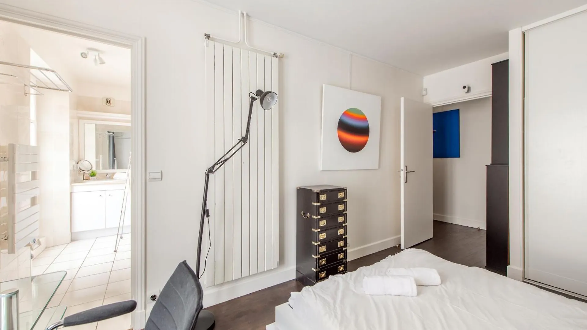 Charming 4 Guests At Galeries Lafayette And Printemps 9th Ard With Air Conditioning Apartment