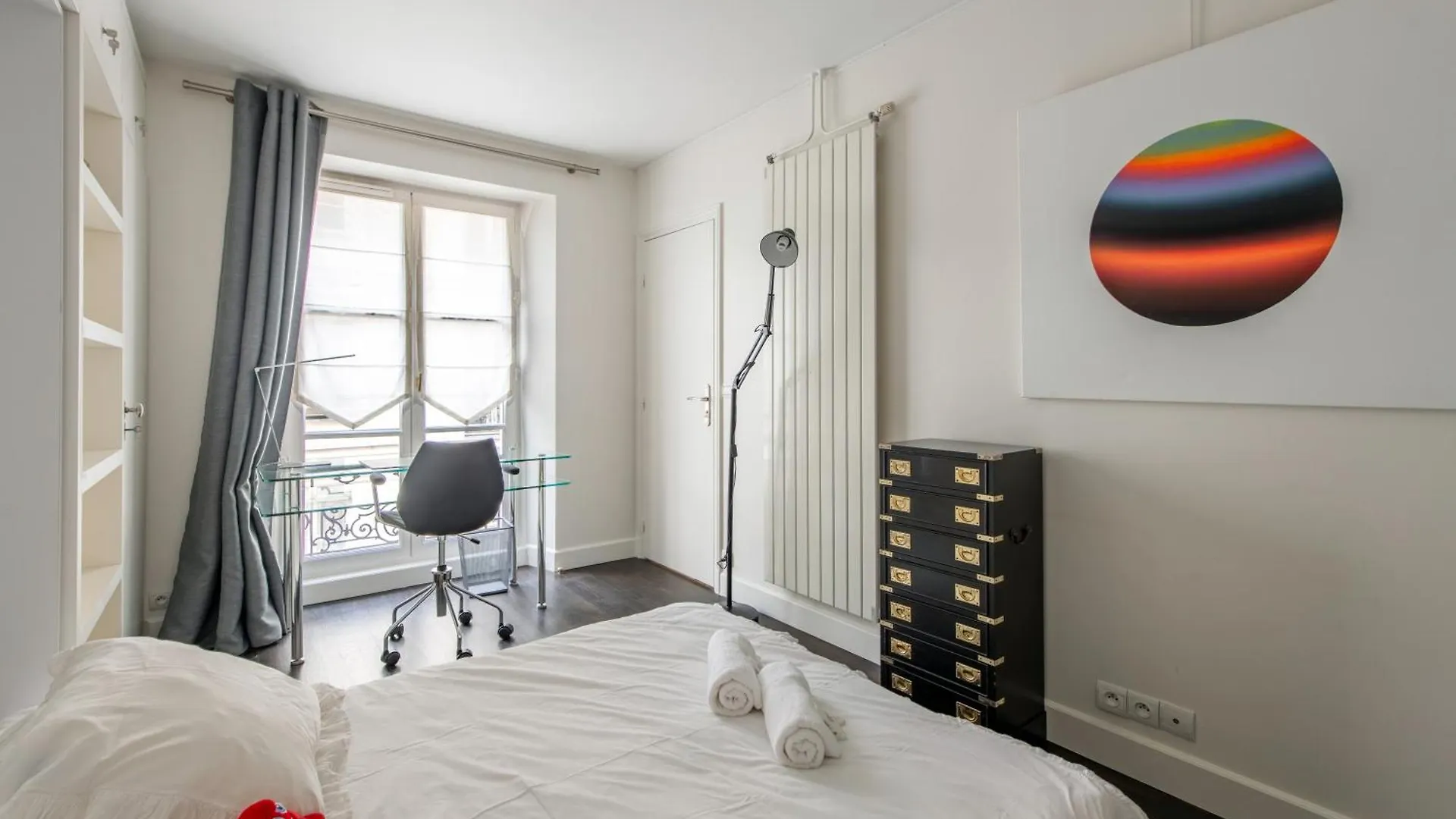 Charming 4 Guests At Galeries Lafayette And Printemps 9th Ard With Air Conditioning *